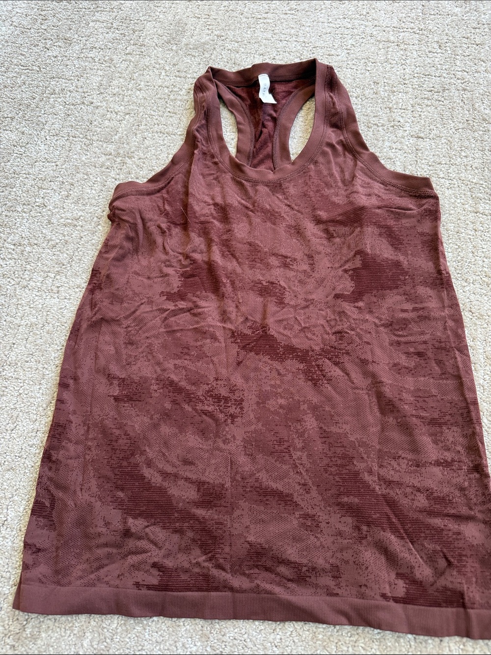 Athleta Racerback Tank Dusty Red Camo size M